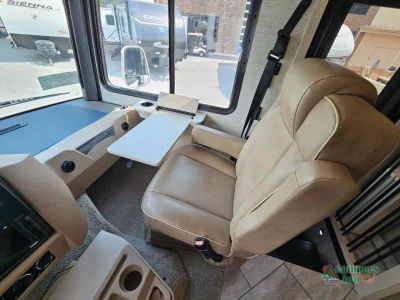 2022 Newmar Bay Star — photo 30 view