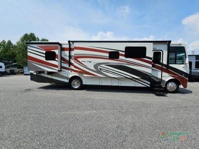 2022 Newmar Bay Star — side profile view