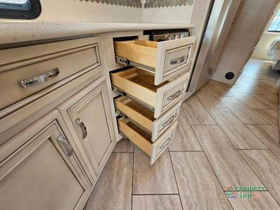 2022 Newmar Bay Star — photo 43 view