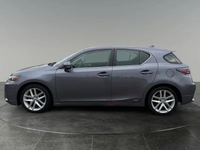 2014 Lexus CT — detail view