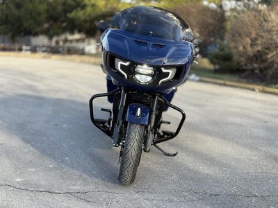 2025 Indian Motorcycle Challenger Dark Horse w/PowerBand Audio Springfield Blue - Photo 3