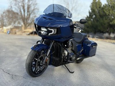 2025 Indian Motorcycle Challenger Dark Horse w/PowerBand Audio Springfield Blue - Photo 2