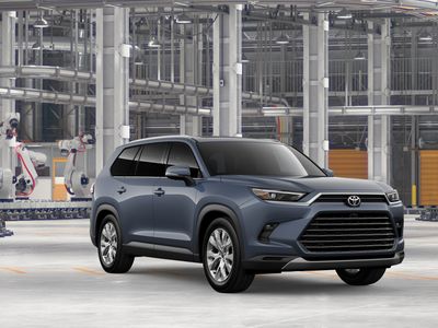 2026 Toyota Grand Highlander Hybrid - Photo 17