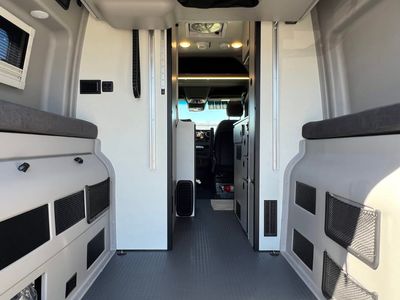 2026 Winnebago REVEL SPORT - Photo 4