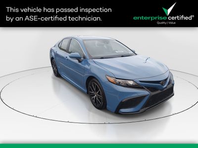 2024 Toyota Camry SE Auto — front three-quarter view