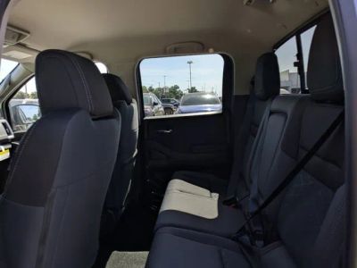 2026 Nissan Frontier — photo 12 view