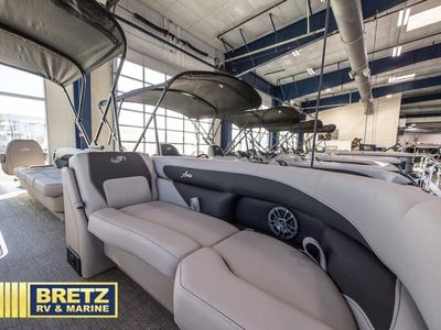 2026 Barletta Boats Aria Cast-N-Cruise - Photo 15