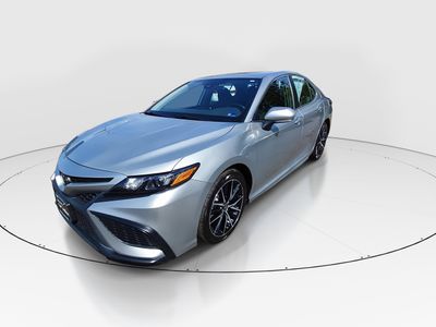 2023 Toyota Camry - Photo 3