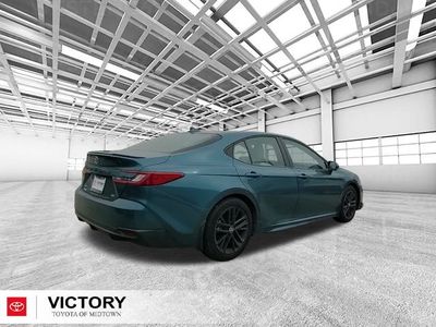 2025 Toyota Camry - Photo 3