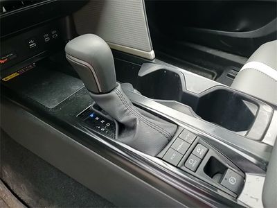 2025 Toyota Camry - Photo 17