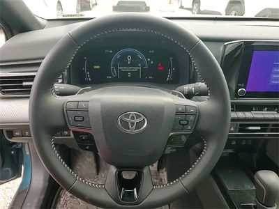 2025 Toyota Camry - Photo 12