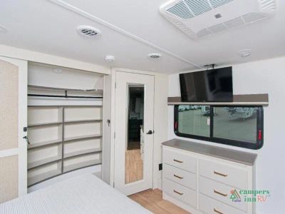 2026 Grand Design Influence - Photo 17