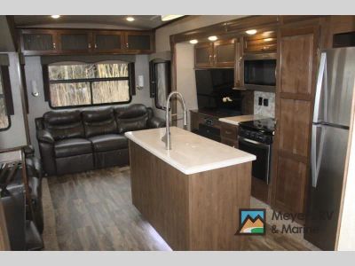 2018 Forest River RV Cedar Creek Silverback - Photo 17