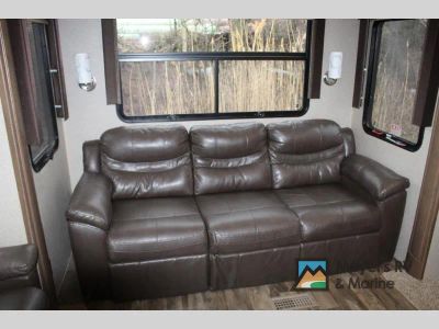 2018 Forest River RV Cedar Creek Silverback - Photo 20