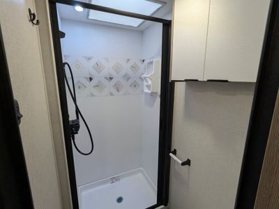 2025 Coachmen Cross Trail EV - Photo 13