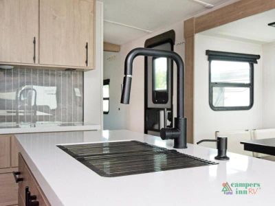 2025 Grand Design Imagine — photo 16 view