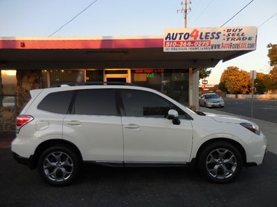 2017 Subaru Forester - Photo 2