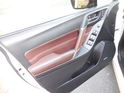 2017 Subaru Forester - Photo 16