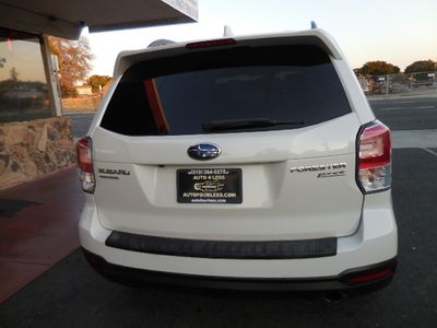 2017 Subaru Forester - Photo 4