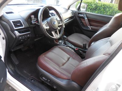 2017 Subaru Forester - Photo 10