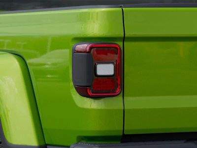 2026 Jeep Gladiator — photo 9 view
