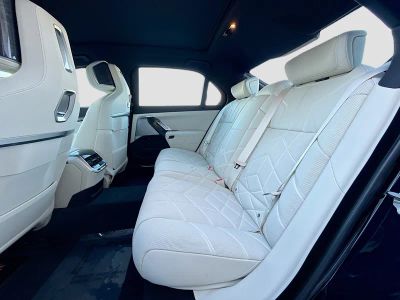 2026 BMW i7 — photo 21 view
