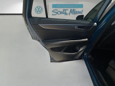 2025 Volkswagen Atlas Cross Sport — photo 25 view