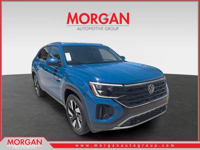 2025 Volkswagen Atlas Cross Sport 2.0T SE w/Technology in Blue — front three-quarter view