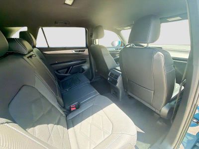 2025 Volkswagen Atlas Cross Sport — photo 29 view