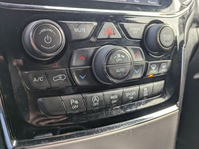 2019 Jeep Grand Cherokee - Photo 17