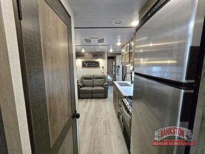 2022 Surveyor Legend 252RBLE - Photo 24