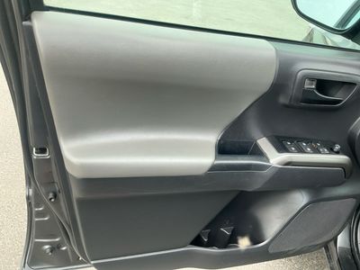 2023 Toyota Tacoma — photo 15 view