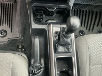 2023 Toyota Tacoma — photo 12 view