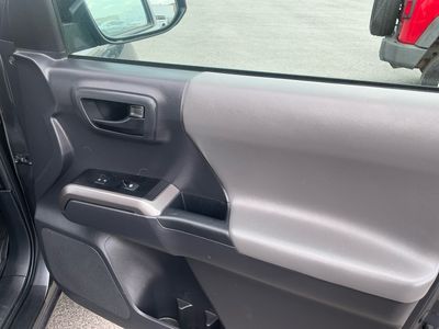 2023 Toyota Tacoma — photo 21 view