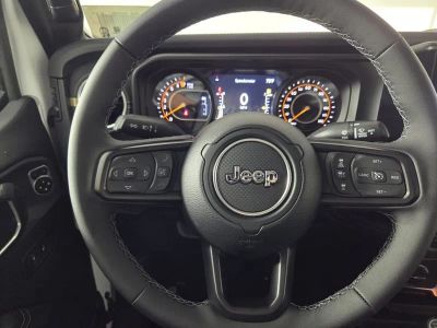 2026 Jeep Gladiator — photo 13 view