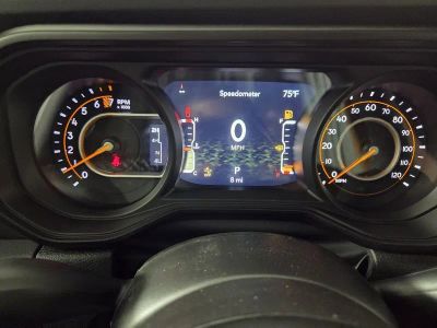 2026 Jeep Gladiator — photo 12 view