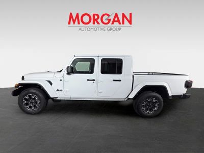 2026 Jeep Gladiator — engine compartment view