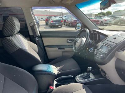 2013 Kia Soul — side profile view