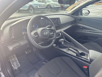 2026 Hyundai Elantra — photo 35 view