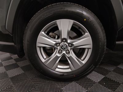2023 Toyota RAV4 - Photo 10