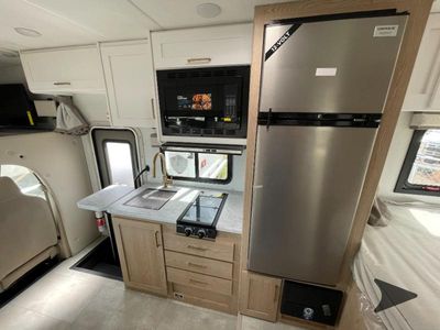2026 Thor Motor Coach Chateau - Photo 13