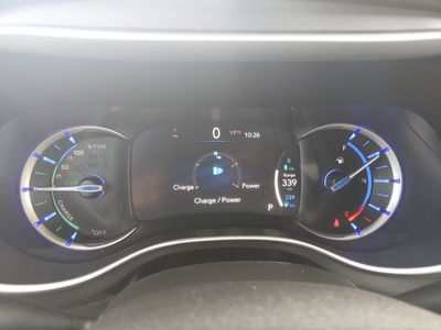 2023 Chrysler Pacifica — photo 14 view