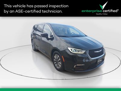 2023 Chrysler Pacifica Hybrid Touring L FWD — front three-quarter view