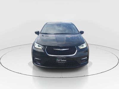 2023 Chrysler Pacifica — side profile view