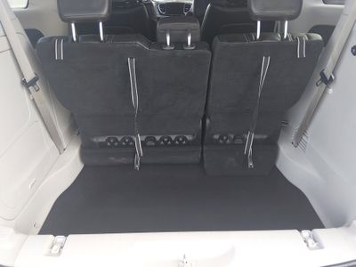 2023 Chrysler Pacifica — photo 11 view