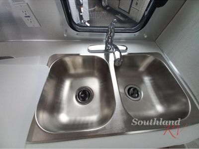 2025 Airstream Bambi - Photo 9