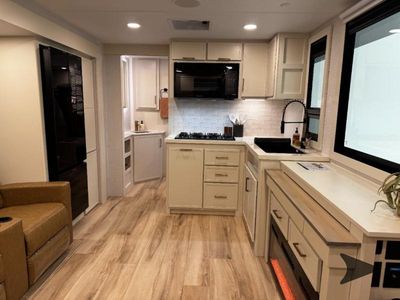 2026 Brinkley Model I - Photo 22