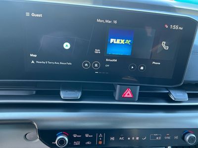 2026 Kia Carnival — photo 12 view