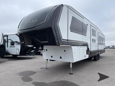 2026 Brinkley Model Z - Photo 3