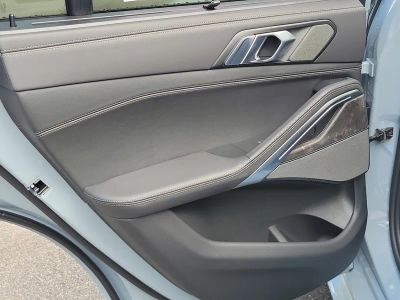 2026 BMW X6 — photo 10 view